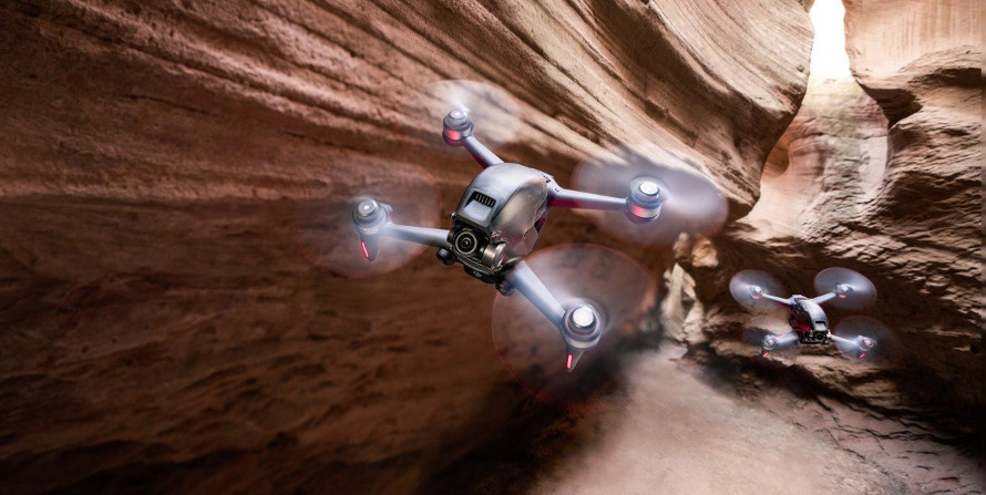 A DJI FPV Combo drónnal lenyűgöző felvételeket készíthet