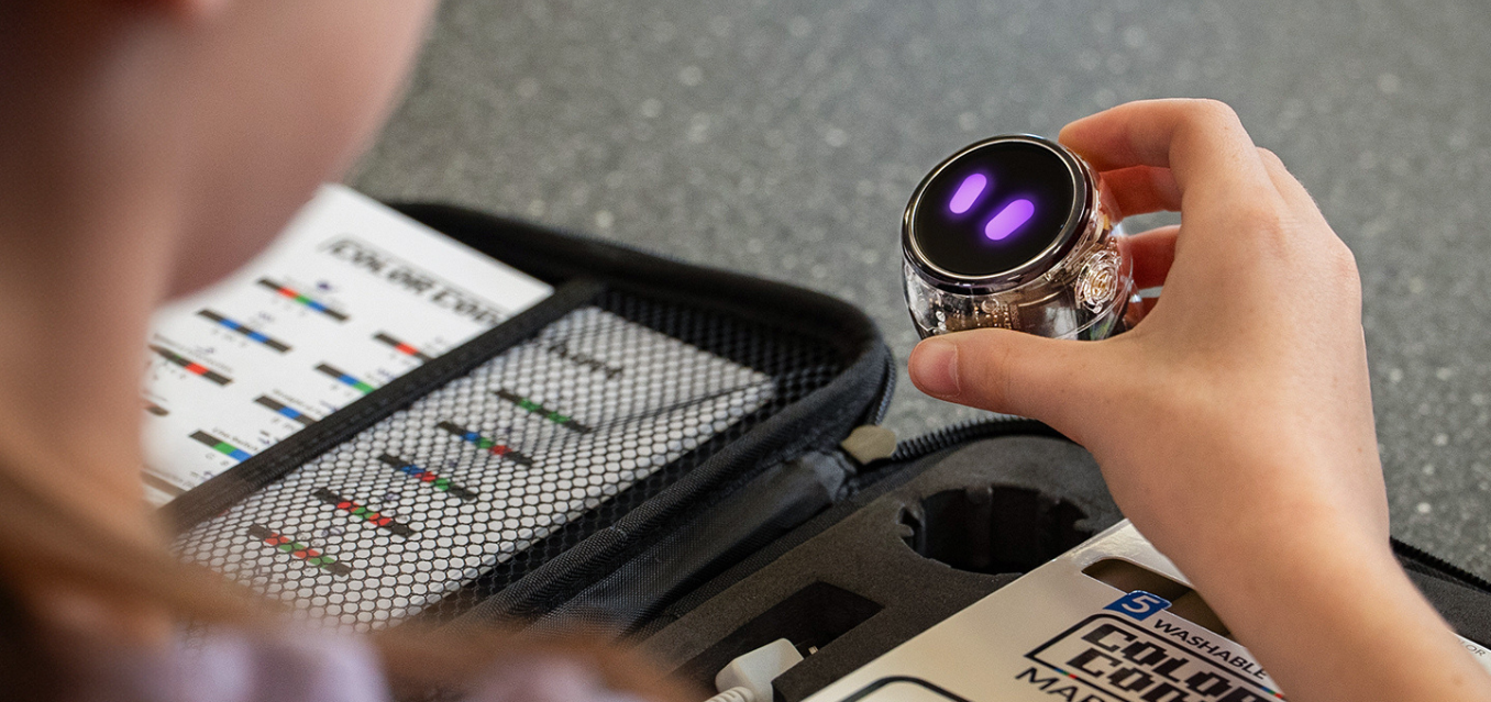 Ismerje meg a legfürgébb Ozobot robotot