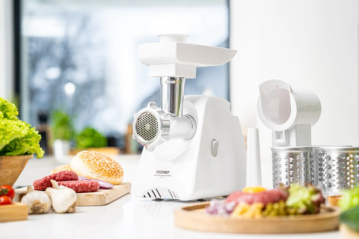 2200 W bemeneti teljesítmény és akár 3 kg/perc teljesítmény.