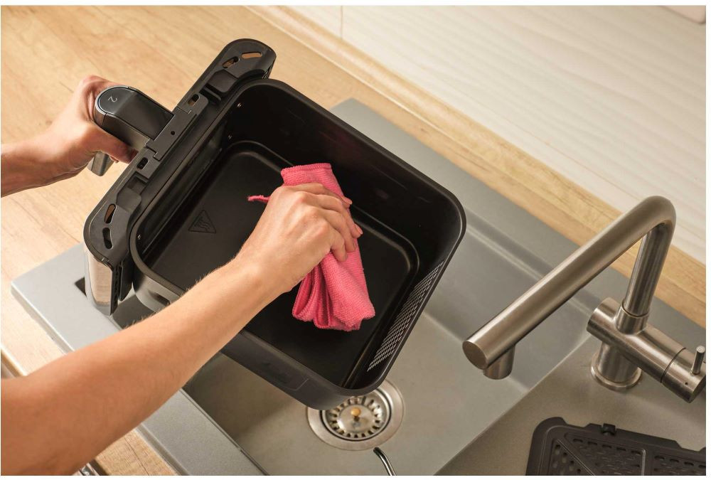 Gyors tisztítás a tapadásmentes felületnek köszönhetően