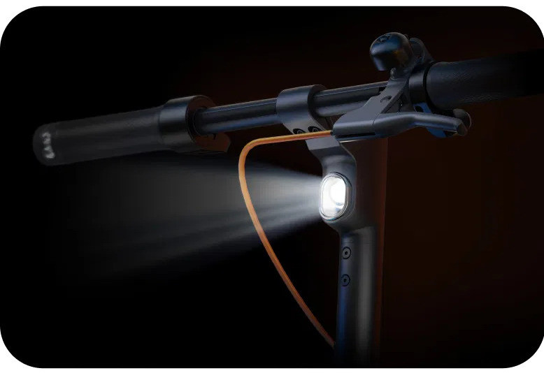 Elektromos robogó magas szintű biztonsággal